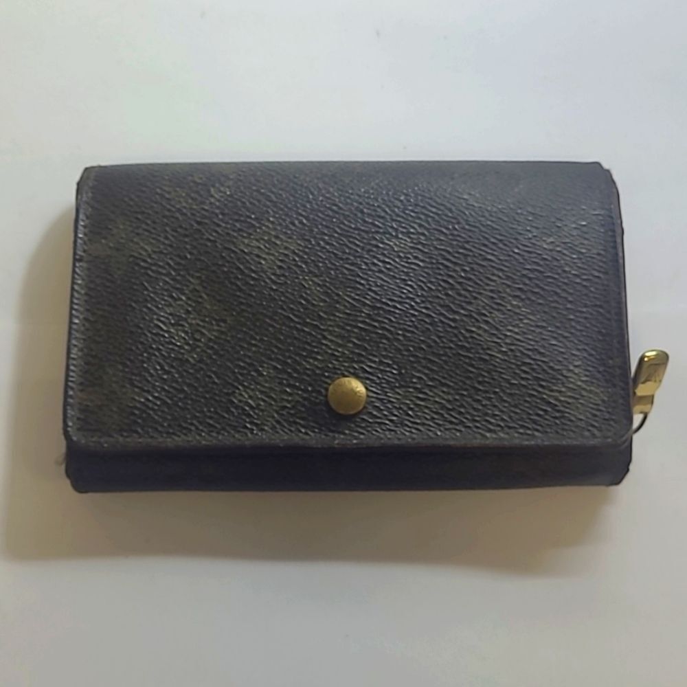 Authentic Louis Vuitton Monogram Wallet